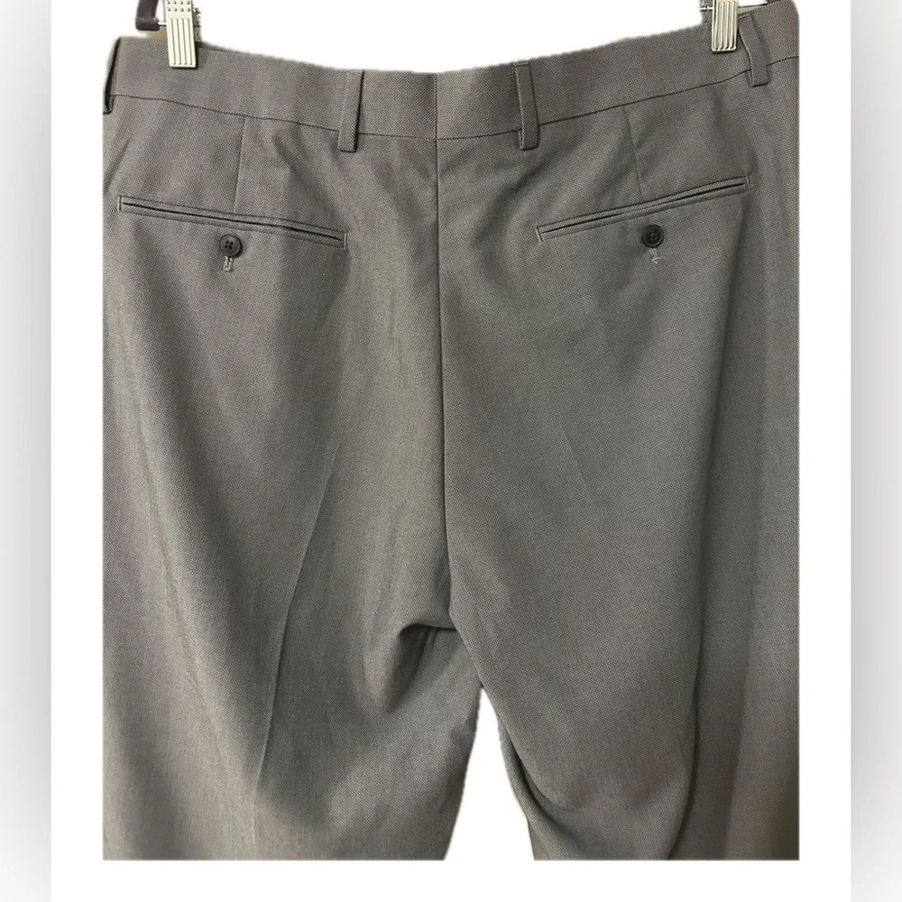 J Ferrar Slim Fit. Men’s‎ Dress Pants. Size 36
